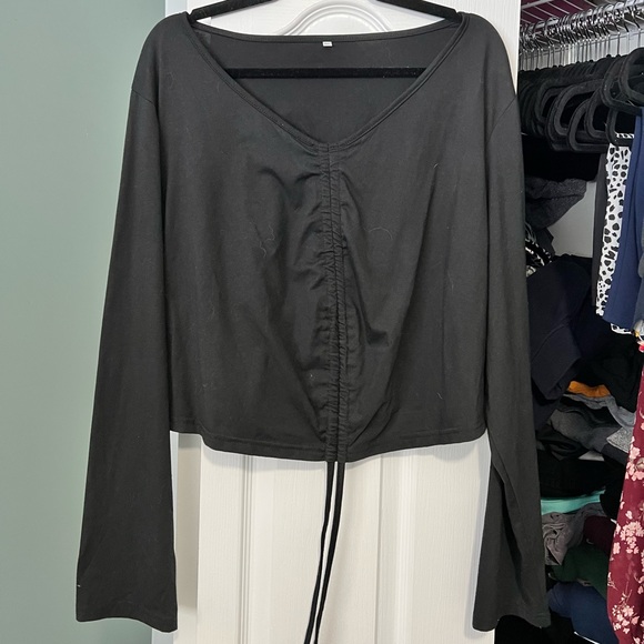Cropped black long sleeve - Picture 1 of 2